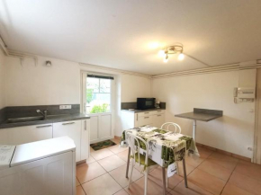 Studio Aix-les-Bains, 1 pièce, 2 personnes - FR-1-555-63